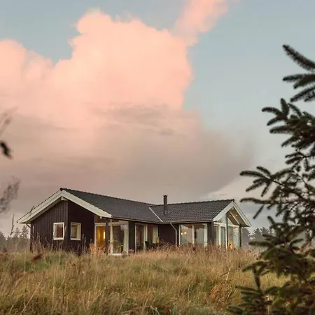 Surrounded By Nature And Personalized Decor *