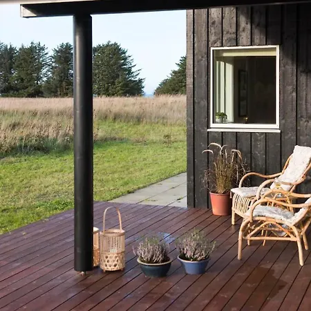 Holiday home Surrounded By Nature And Personalized Decor