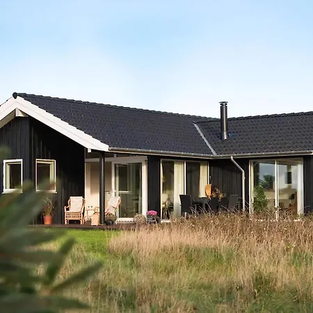 بيت للعطل Surrounded By Nature And Personalized Decor Hjørring