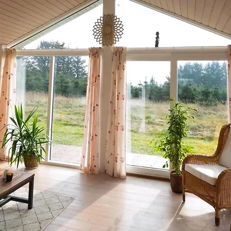 بيت للعطل Surrounded By Nature And Personalized Decor Hjørring