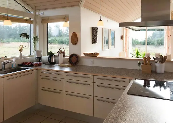 Surrounded By Nature And Personalized Decor Сasa de vacaciones Hjørring